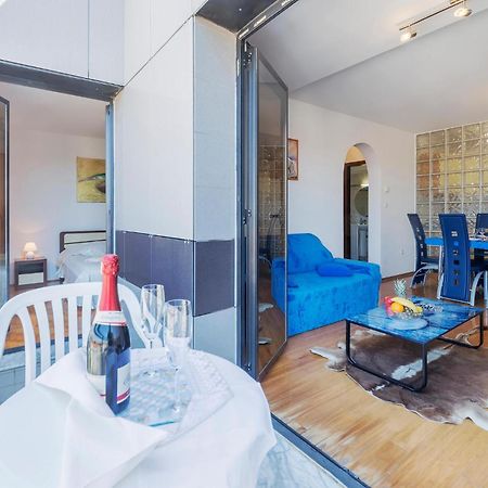 1 Bedroom Beautiful Apartment In Pula Extérieur photo