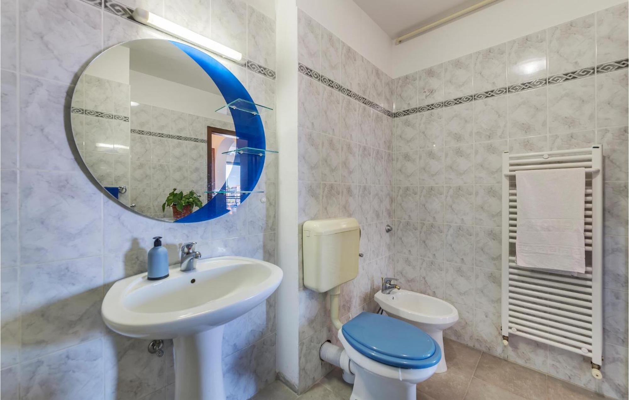1 Bedroom Beautiful Apartment In Pula Extérieur photo